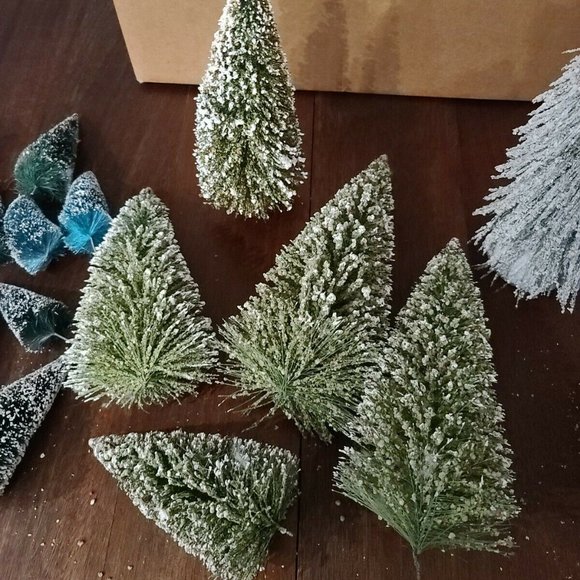 Frosted Bottle Brush Christmas Trees Village Train Lot of 27 Plus 2” To 14” - Picture 15 of 16